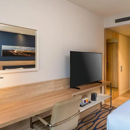 Hampton By Hilton Frankfurt Airport-3